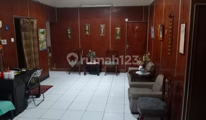 Rumah Butuh Renovasi hadap Timur SHM di Pesantren Wetan