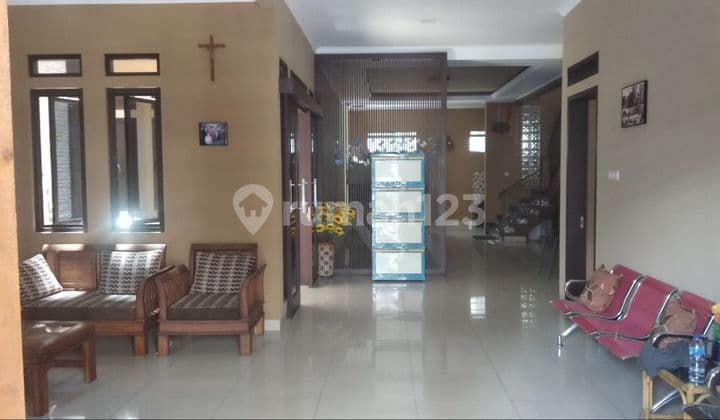 Rumah 3 lt dengan material berkualitas SHM di Jln Elang