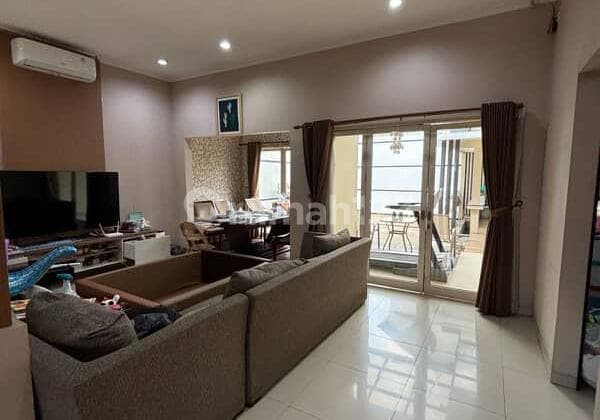 Rumah Bagus 2lt Semi Furnished Di Daerah Logam, Buah Batu