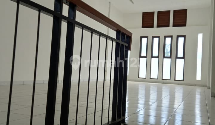 Ruko 3lantai Shm Siap Pakai Di Mainroad Mekar Wangi
