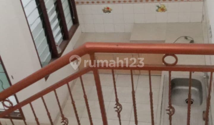 Nice Cheap 2-Story House In Batununggal Mulia