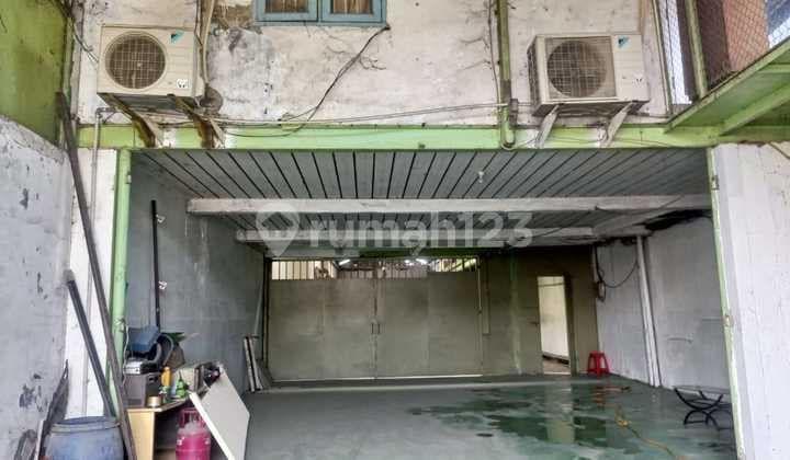 Gudang Bagus di Kawasan Teluk Naga, Tangerang, Banten