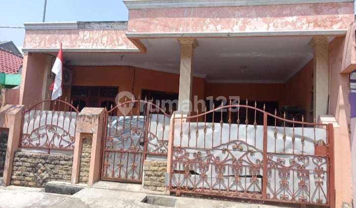 Rumah Lokasi Strategis di Kampung Melayu Timur, Teluk Naga, Tangerang