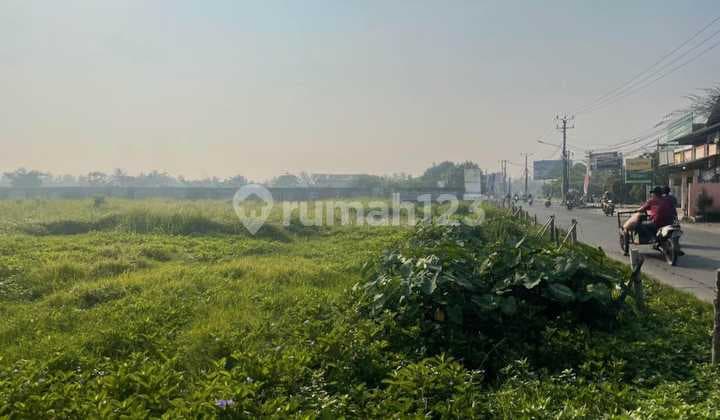Empty Land, Strategic Location by the Main Road, Sepatan, Tangerang