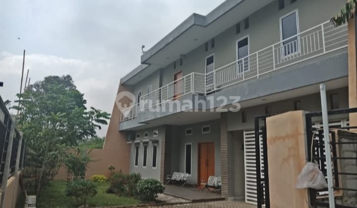 Rumah Mewah SHM Lokasi Teluk Naga, Tangerang