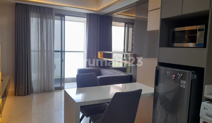 Disewa Apartemen Gold Coast 1 Br Furnish Sea View