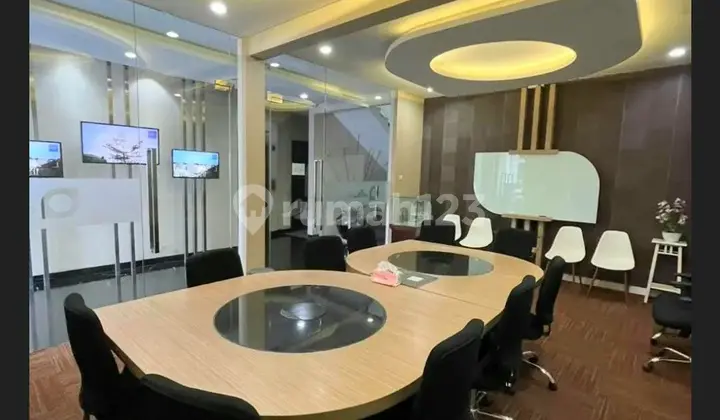 DIJUAL BANGUNAN KANTOR 3 LANTAI DI JALAN RAYA ANGGREK LOKA BSD FULL FURNISHED