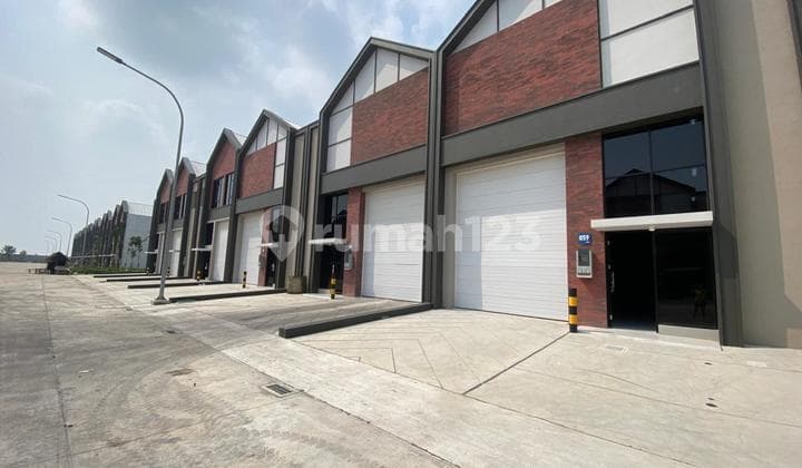 Disewakan Gudang Bizpark Pik2 Uk 9X30