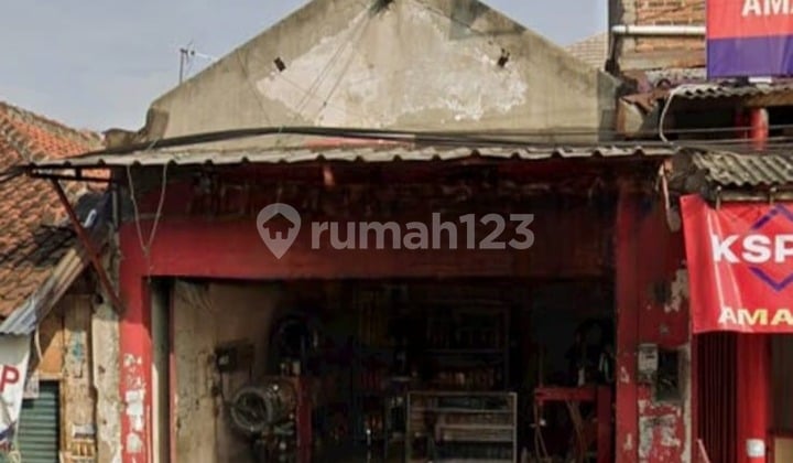 Business Space in a Busy Vegetable Main Road Location, Bandung Regency.