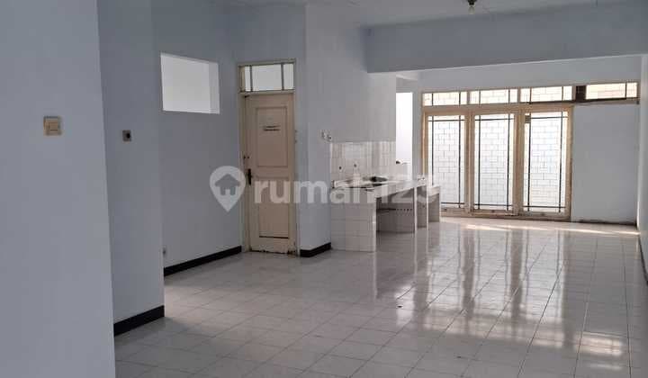 House for Rent in Kopo Permai Cluster, Can Be Used for Business, Bandung