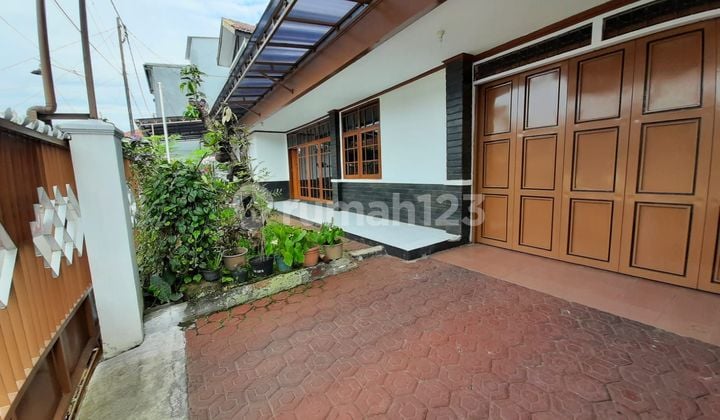 Rumah Siap Huni Di Jalan Kembar Baru Utara Regol Bandung