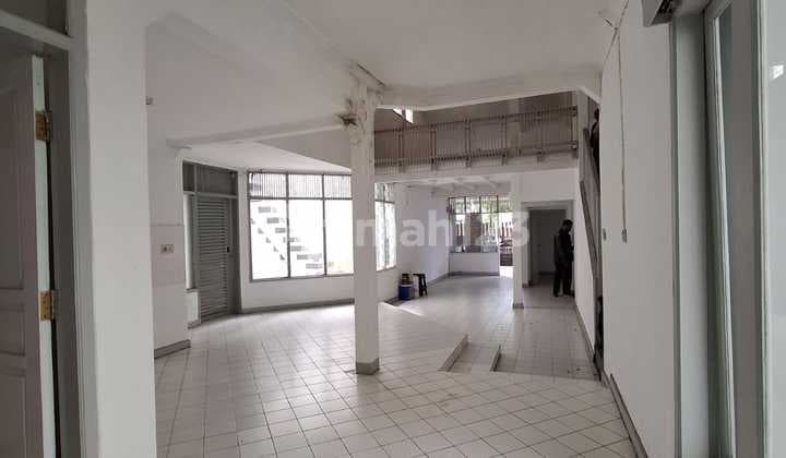 Rumah Sewa 1,5 Lt lokasi strategis area Kopo Permai, Bandung
