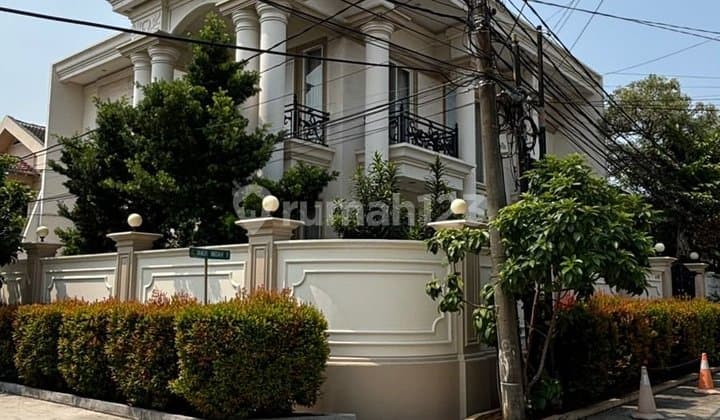 Dijual Rumah Hoek Jalan Janur Indah, Kelapa Gading