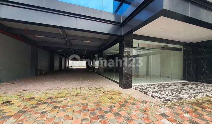Menteng Building for Sale