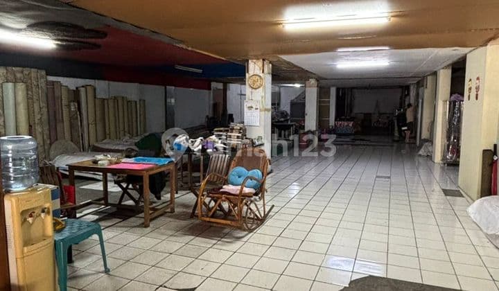 Disewa 3 Ruko Gandeng di Jalan Kh Samanhudi, Jakarta Pusat