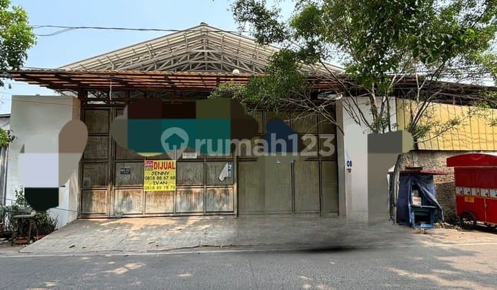 For Sale / For Rent Mahogany Warehouse Koja