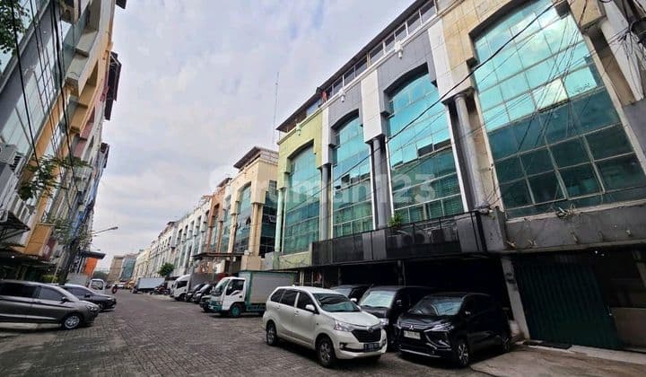 For Sale, Ready-to-Occupy Shop House in Royal Sunter, North Jakarta