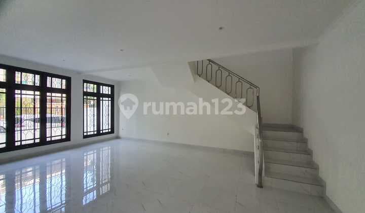 For Rent Nice and Well-Maintained House in Sunter, North Jakarta