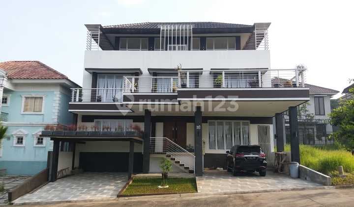 Rumah di Sentul City Cluster Empire Park, 3 Lantai Best View Gunung
