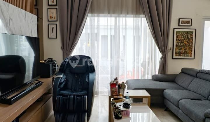Rumah The Riviera Puri, 4 Kamar Tidur Lebar 10 Full Furnished Siap Huni