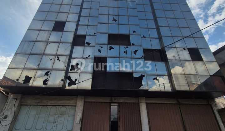 Gudang 3 Lantai di Moch Toha Bandung