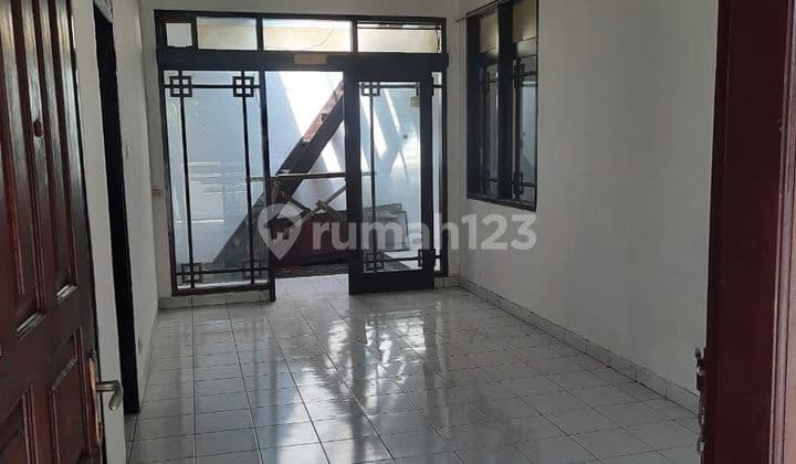 Rumah Bisa Buat Kantor Di Taman Cibaduyut