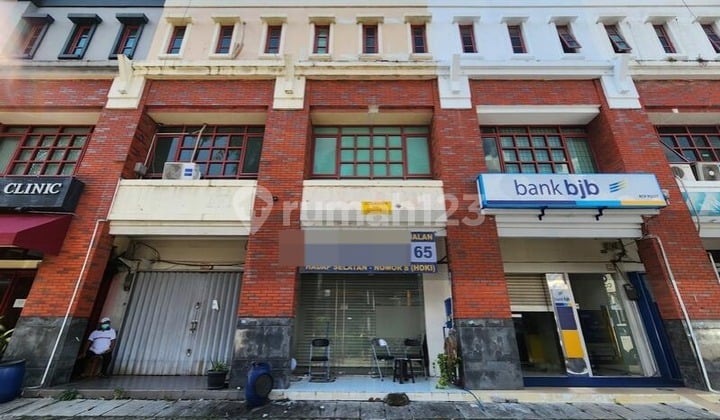 Disewakan Ruko 3,5 Lantai di Jalan Pluit Sakti Raya Jakarta Utara