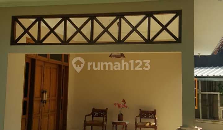 Dijual Rumah Semi Furnished jl. Suryalaya