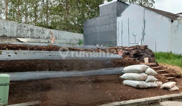 Jual Kavling Setraduta Bentuk Kotak Hadap Barat