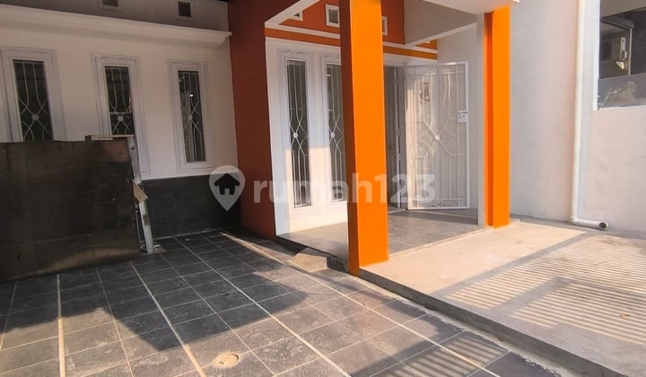 Rumah Baru 2 Lt Siap Huni Desain Minimalis Modern di TKI 3