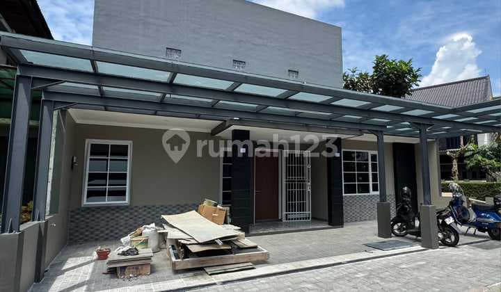 Fully Renovated Cluster House in Singgasana Pradana