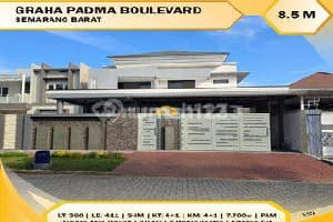 Luxury Good Strategic House at Graha Padma Boulevard