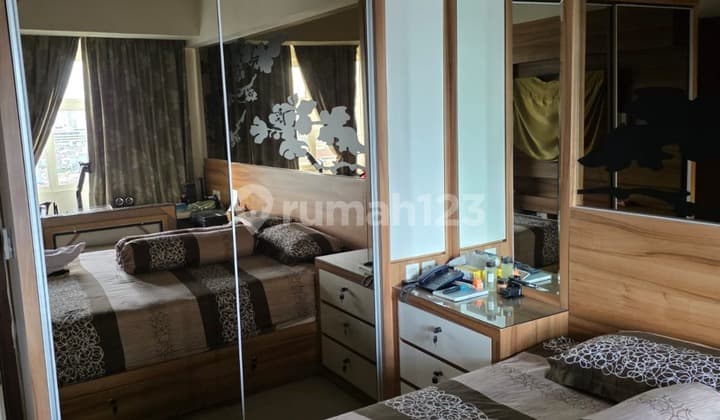 Apartemen Eksklusif Sherwood Wellington 155 M², Full Furnished (015)