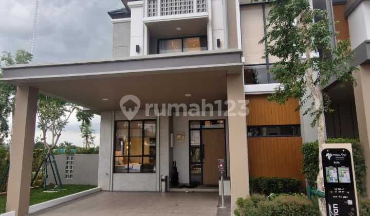 Dijual Rumah Modern Tropis 2 Lantai Cluster Parkland Podomoro L8 Di Daerah Karawang