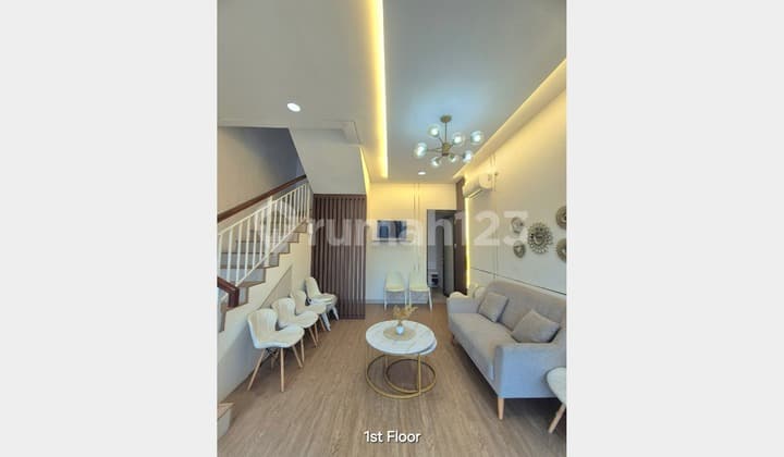 Business Opportunity! Rent a Renovated 2-Storey Shophouse at Savoy JGC - Strategic & Ready to Move In! 029