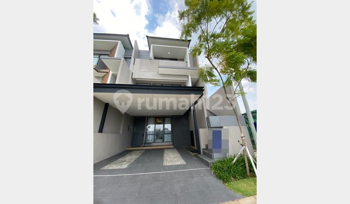 Dijual Rumah Hunian Mewah 3 Lantai di Cluster Asya Jakarta Garden City - Smart & Sustainable Living!