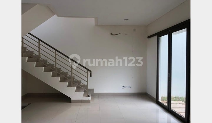 Sewa Rumah Mewah Cluster Shinano Jgc - Depan Taman, Asri & Luas! (015)