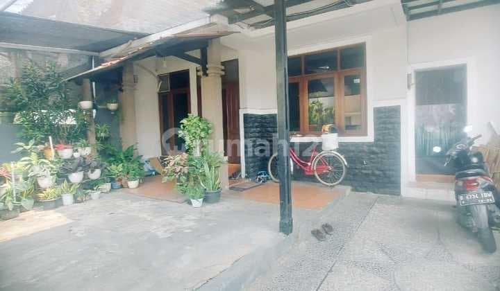 1.5-Story House in Metland Puri, Tangerang, Banten
