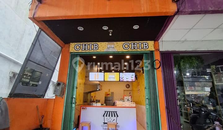 Ruko 2 lt di boulevard Taman Semanan Indah Cengkareng Jak Bar