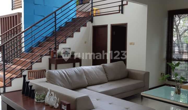 Asri Hook House 3 Floors in Taman Surya 5 Kalideres West Jakarta