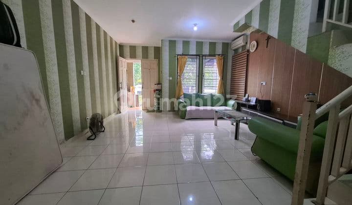 2-Story House Opposite Park in Taman Semanan Indah, Kalideres, West Jakarta