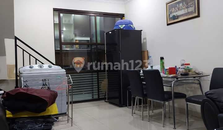 Fully Renovated 2.5-Story House in Golden Palm Residence, Citra Garden, Kalideres, West Jakarta