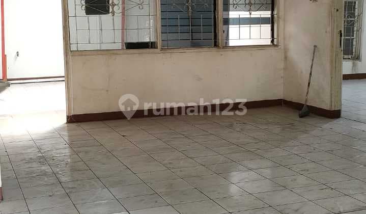 Selling Old House on Boulevard Below NJOP Kaliders Citra Garden 1 Ext Kalideres West Jakarta