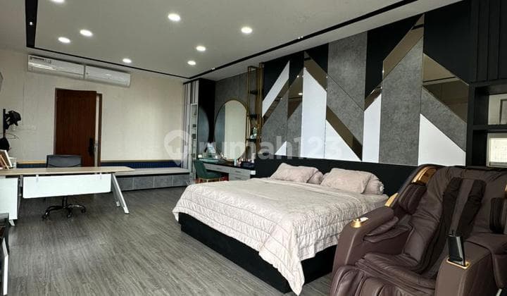 Rumah Minimalis Pantai Indah Kapuk Luas 200 Meter Cluster Manyar Full Furnish 3.5 Lantai