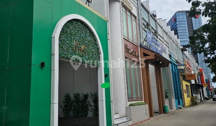 For Rent: Attached Shophouse in PIK Garden House, Main Road, suitable for Showroom, Office, Restaurant in North Jakarta
