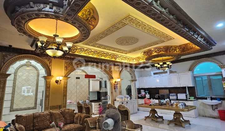 Dijual Rumah Pik Best Deal Uk 250m2 Full Bangunan ,Classic Modern At Jakarta Utara