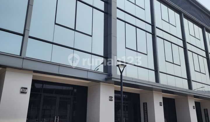 Rukan Disewa Osaka Pik2 Uk4,5x15m View Danau Dan Boulevard, Kawasan Paling Ramai di Pik Jakut