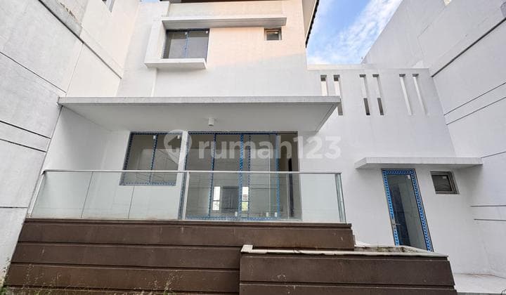 Dijual Rumah Golf Island Pik 2Lt Uk 10X25 M² At Jakarta Utara