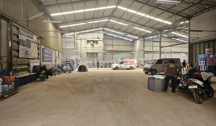 Disewa Gudang Pluit Jl. Karang Raya Uk 1100 m2 Dekat TOL , akses tidak banjir at Jakarta Utara