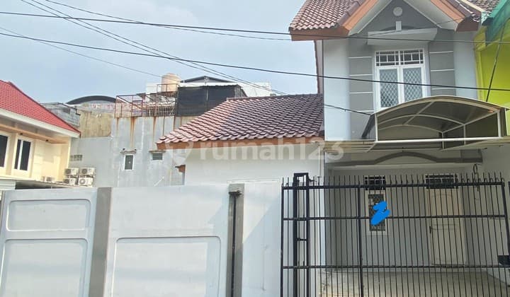 Dijual Rumah Taman Palem Lestari 2Lt Uk 157 m² at Jakarta Barat